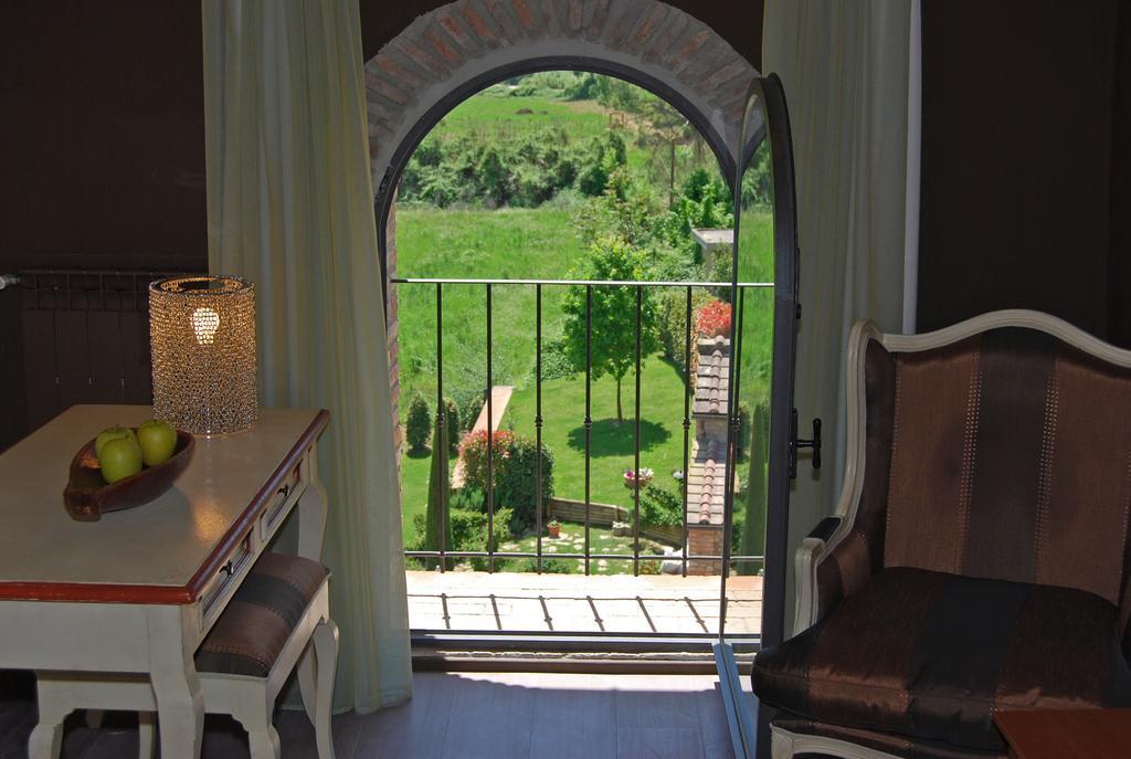 Molino Di Foci Casa de hóspedes San Gimignano Quarto foto